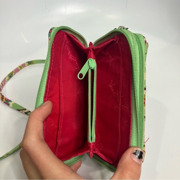 Vera Bradley tutti-frutti all in one crossbody mini bag - Picture 3 of 6